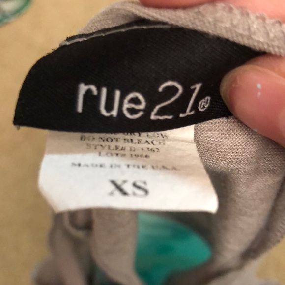 tank top - Picture 3 of 3